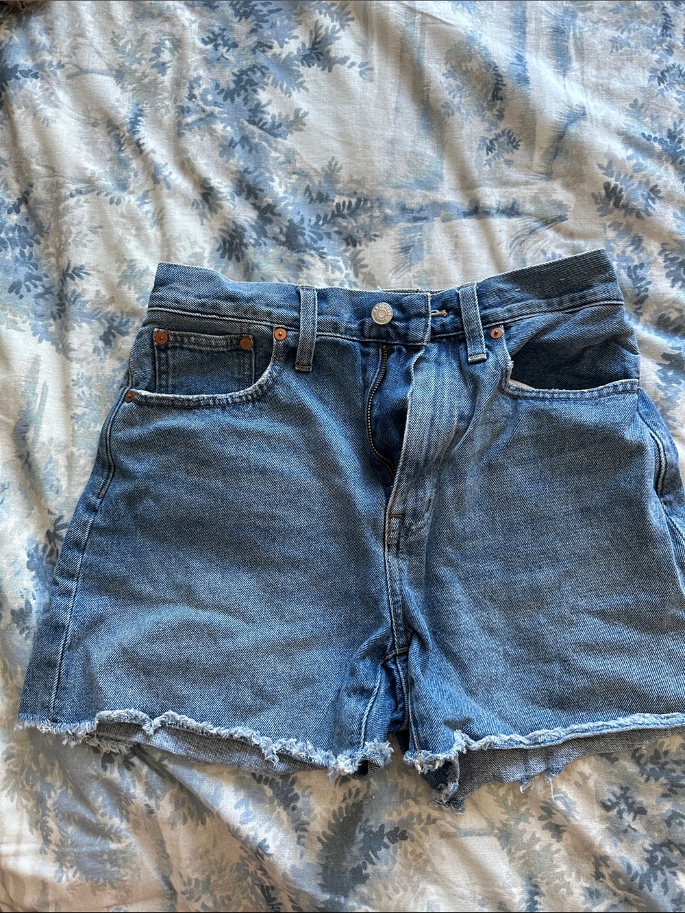 Madewell Mom Jean Shorts